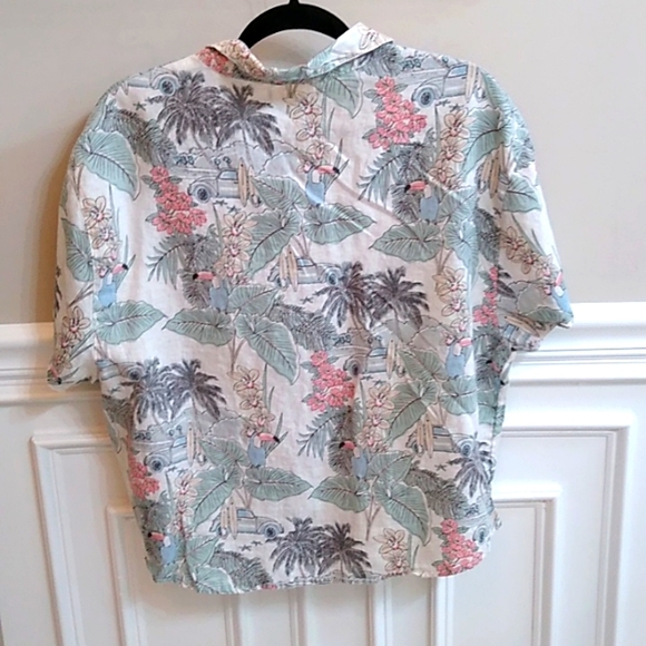 C&C linen Hawaiian print crop top - Picture 6 of 6